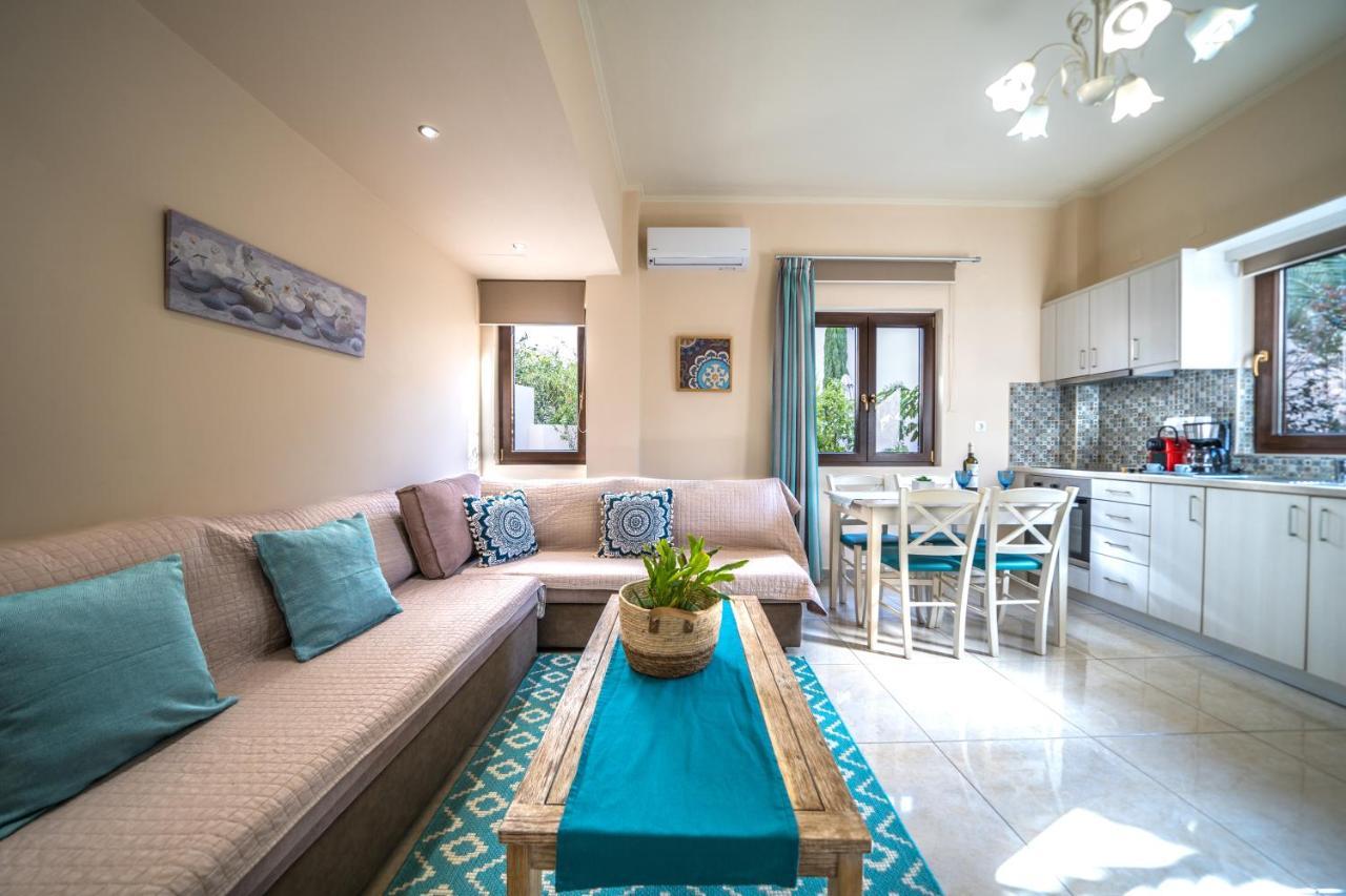 Iro City And Beach Boutique Homes Hriszí Aktí Haniá Kültér fotó