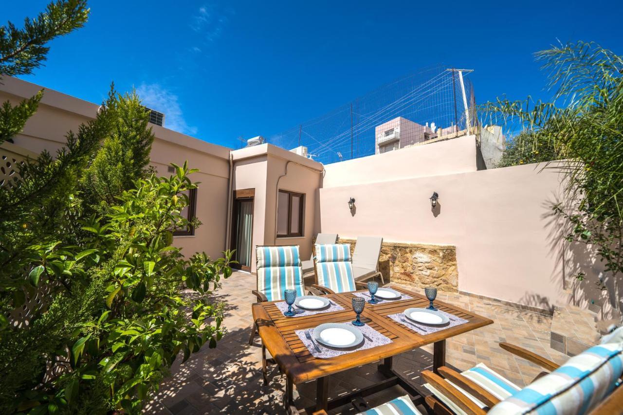 Iro City And Beach Boutique Homes Hriszí Aktí Haniá Kültér fotó