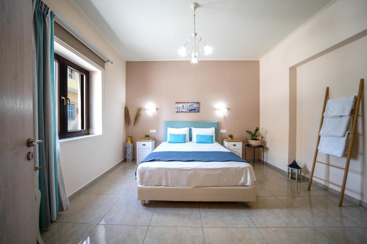 Iro City And Beach Boutique Homes Hriszí Aktí Haniá Kültér fotó
