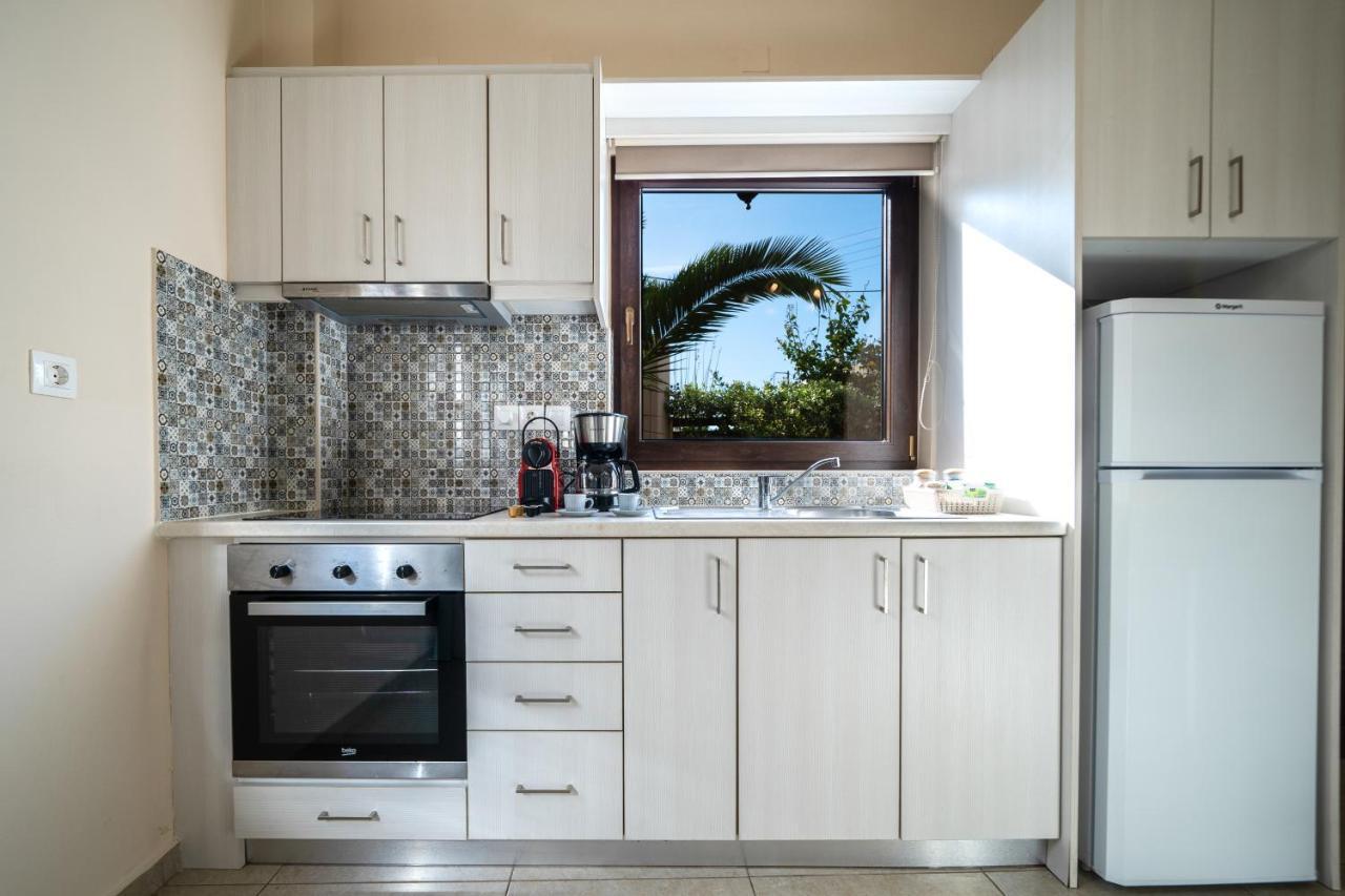 Iro City And Beach Boutique Homes Hriszí Aktí Haniá Kültér fotó