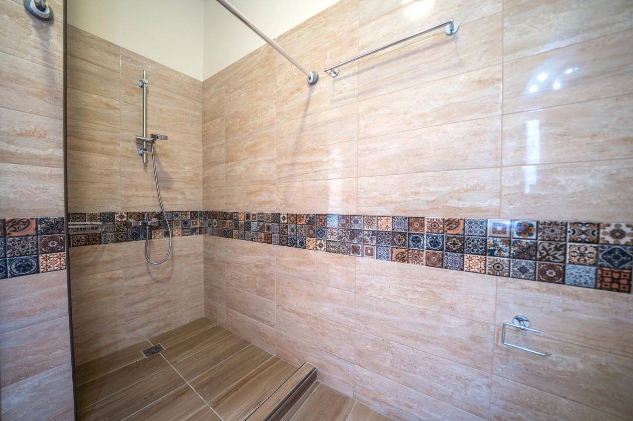 Iro City And Beach Boutique Homes Hriszí Aktí Haniá Kültér fotó
