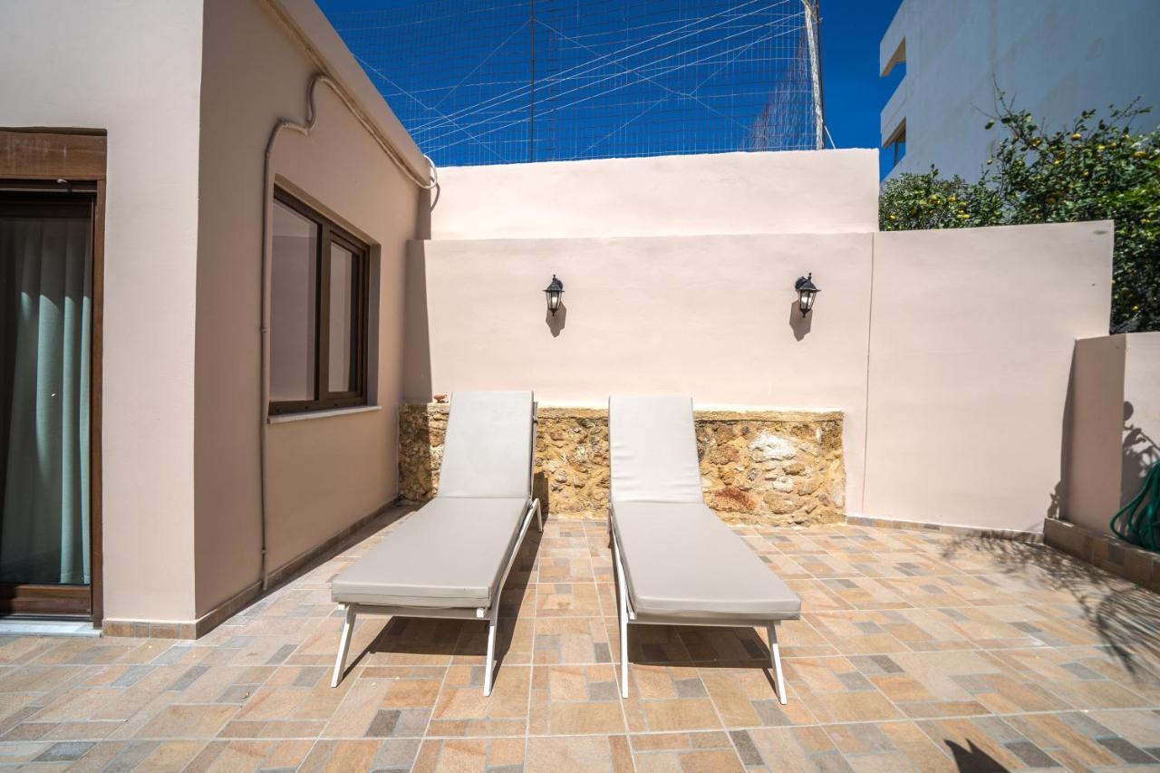 Iro City And Beach Boutique Homes Hriszí Aktí Haniá Kültér fotó