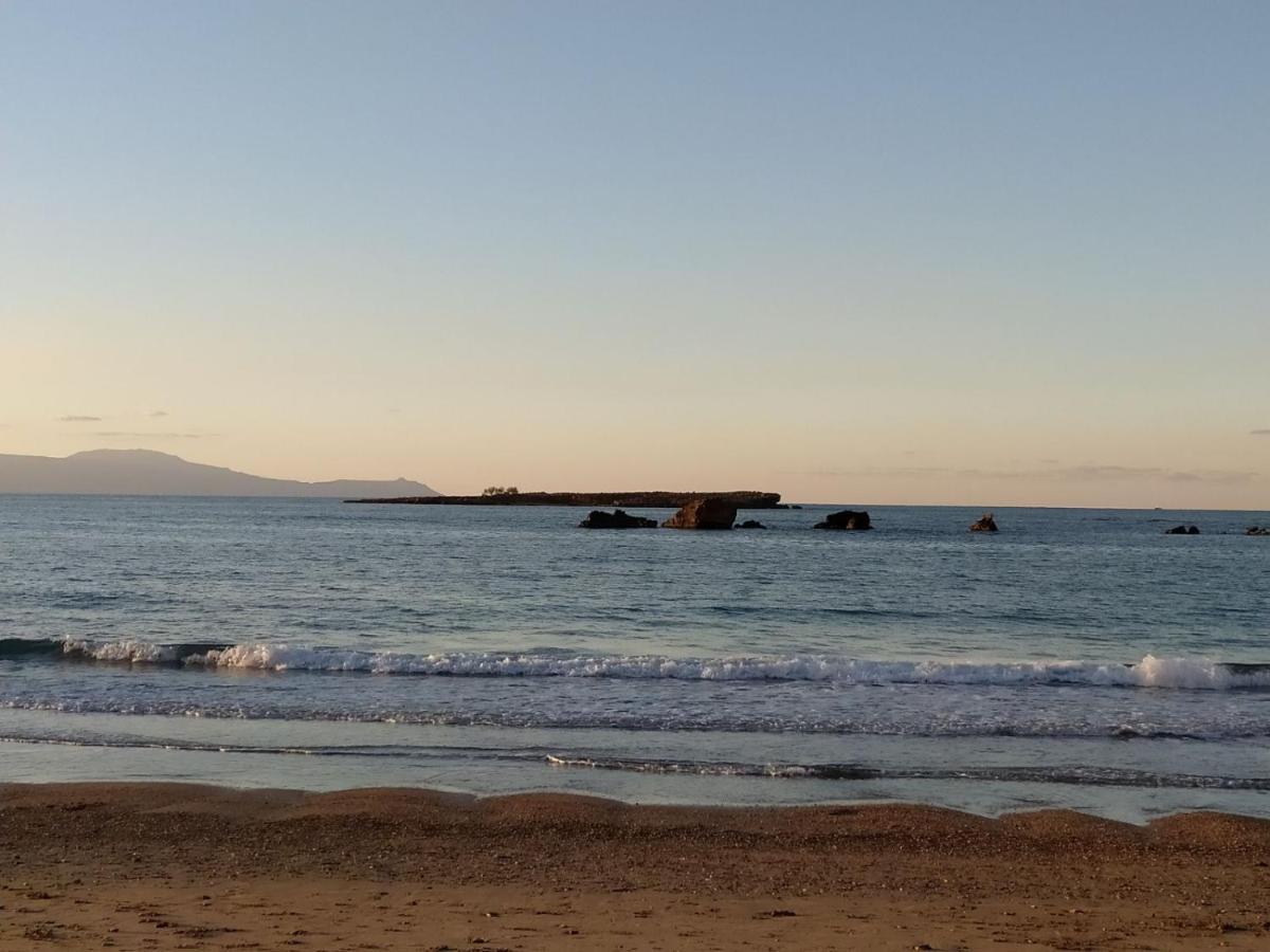 Iro City And Beach Boutique Homes Hriszí Aktí Haniá Kültér fotó